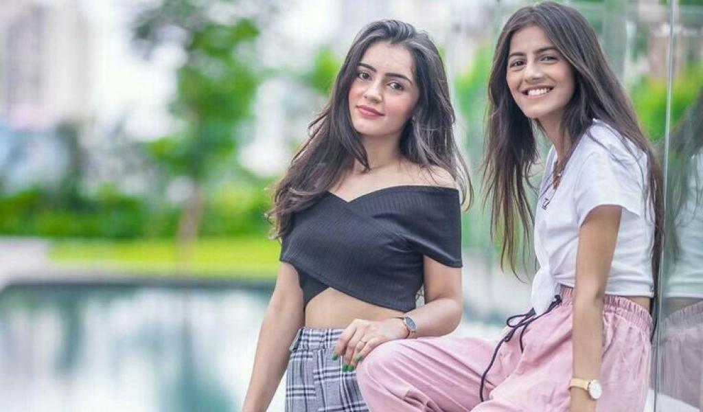 रोजाना दिन में कम से कम 5 बार मुस्कुरा कर आप अपने लक्ष्य को याद करते हैं, तो उसे पाने की संभावनाएं बढ़ जाती हैं।